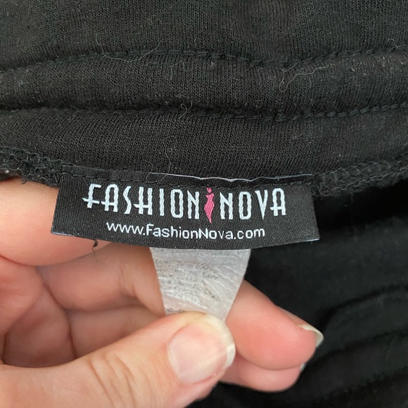 Fashion nova joggers - Picture 5 of 5